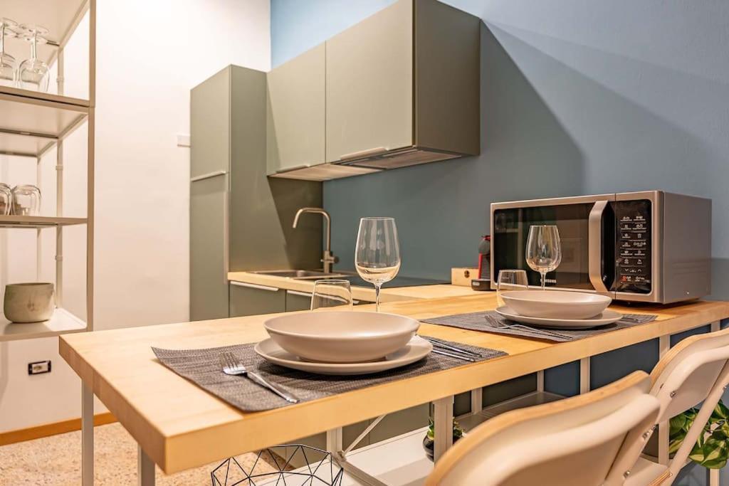 Guest Planet - Cozy Housing Porta Romana M3 밀라노 외부 사진
